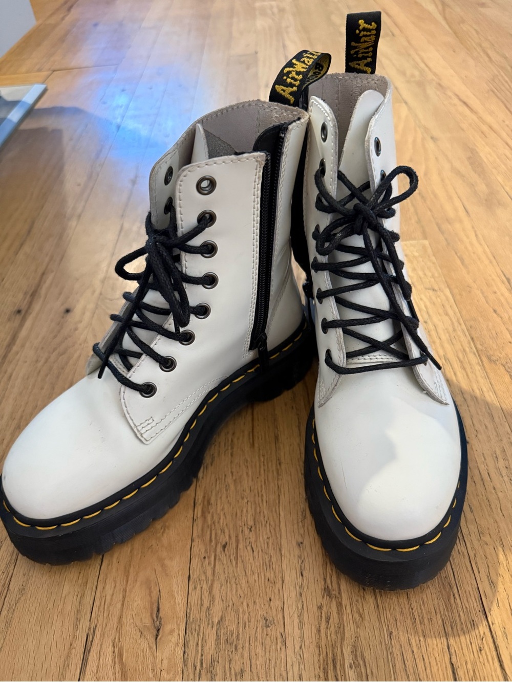 Platform Jadon Dr. Martens